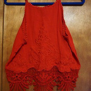 Red cropped tank top with embroidery and lace